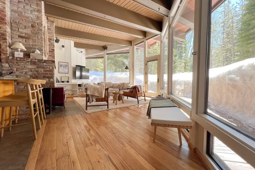 Lake Tahoe Designer Cabin with Hot Tub by Creek - Image 1