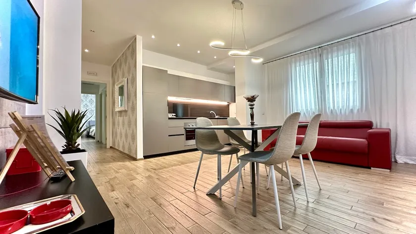 LuxurySmart Apartment, elegance by the sea - Image 1