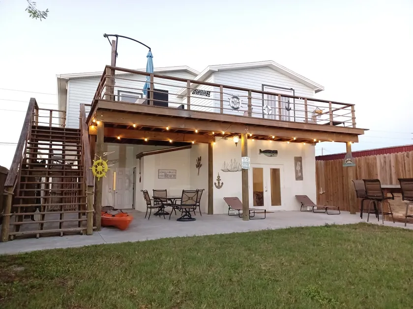 Waterfront 4BR 6+Crib 3BA 1Gm, pool, Kayak, Jetski - Image 1