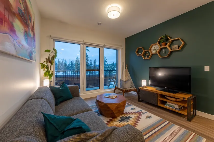 Mountain Vista Downtown Condo - Family Friendly - Image 1