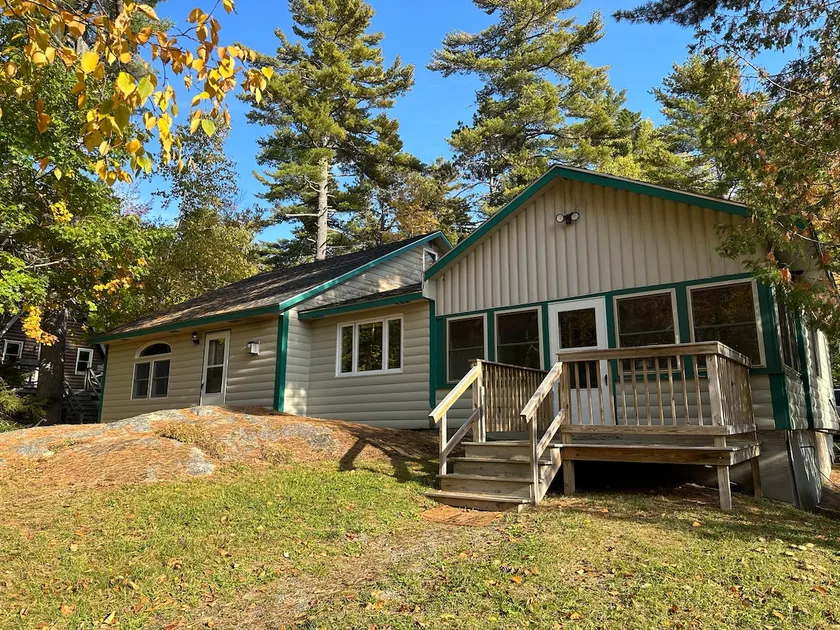 Cozy Log Home near Phillips Lake-Four Season Fun - Image 1