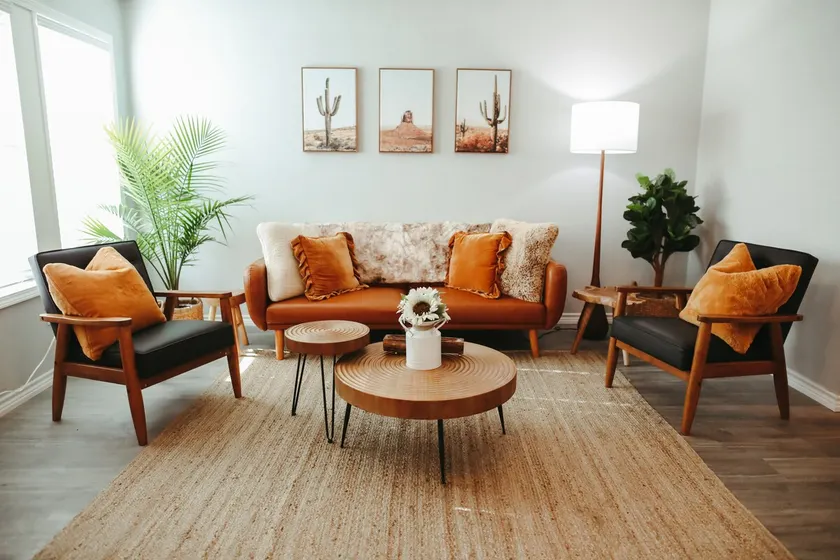 Stylishly Renovated Home - only 3 Miles to A&M Uni - Image 1