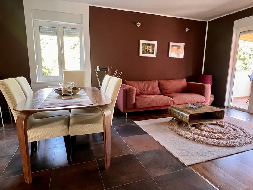 Loft Flat with Pool, close to beaches & downtown - Image 1