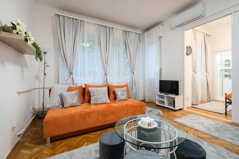 Mirage Monte Apartment - Image 1