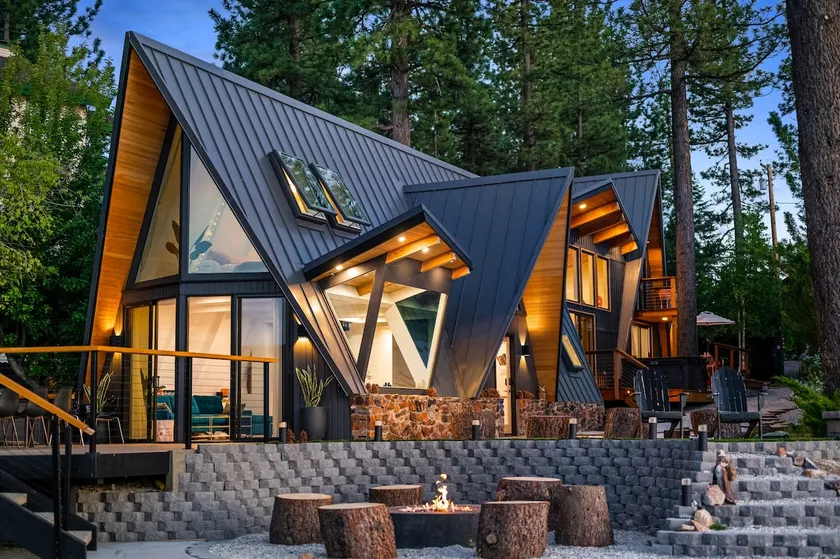 Luxury Lakefront Home - Hot Tub & Panoramic Views - Image 1