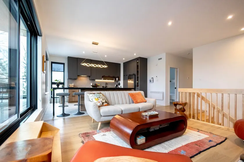 Penthouse at the foot of Mount Orford! Hot Tubs & Pool - Image 1