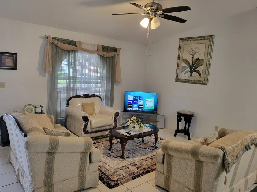 Comfy House in Palm Bay near beach & Space Center - Image 1