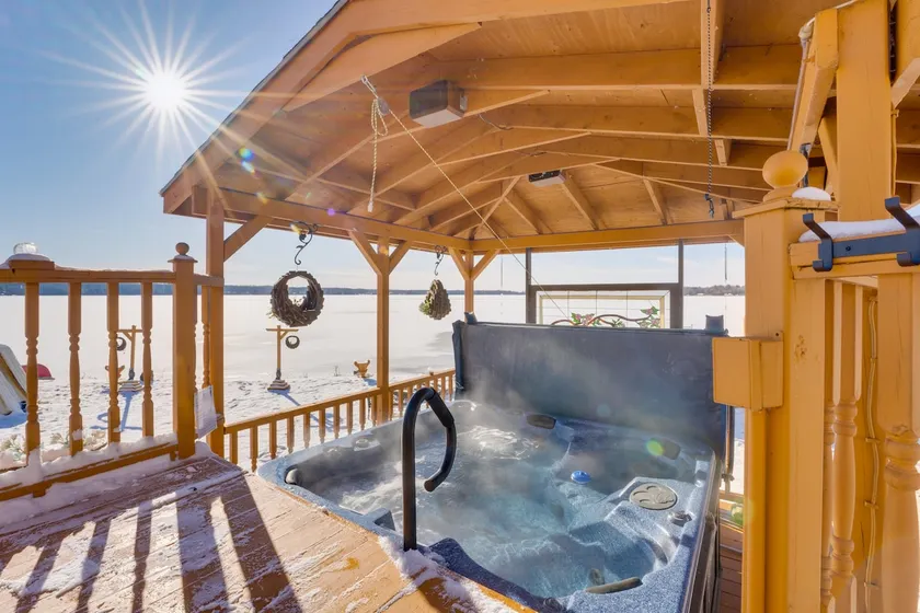 Ski, Swim, Soak, Boat & Golf - Image 1