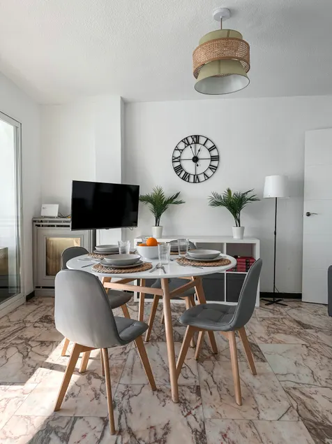 Penthouse in the center of Granada. Optional parking - Image 1