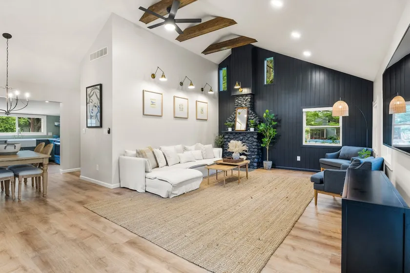 Fully Remodeled 2BR Waterfront Home Next to RIT - Image 1