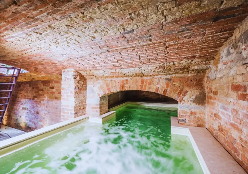 Country House with heated pool near the center - Image 1