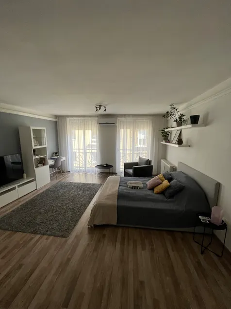 Private free parking - Rákóczi Residence - Image 1