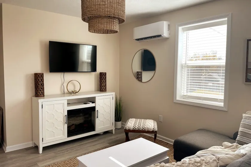 Cozy Boho Apartment. Less than a mile from WVTech - Image 1