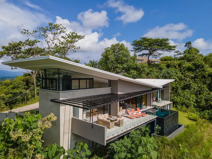 Mountaintop Mansion Huge Ocean View Manuel Antonio - Image 1