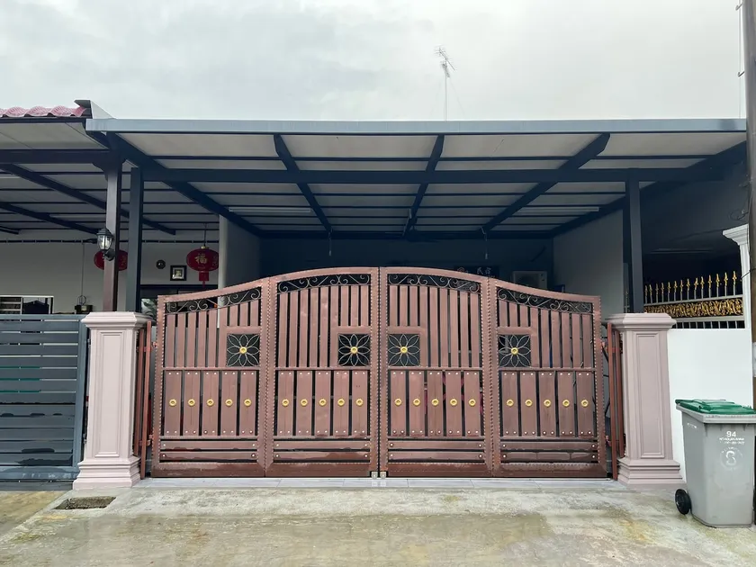 96 Homestay (Bukit Bakri) - Image 1
