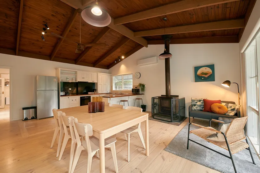 Bills Place - Image 1