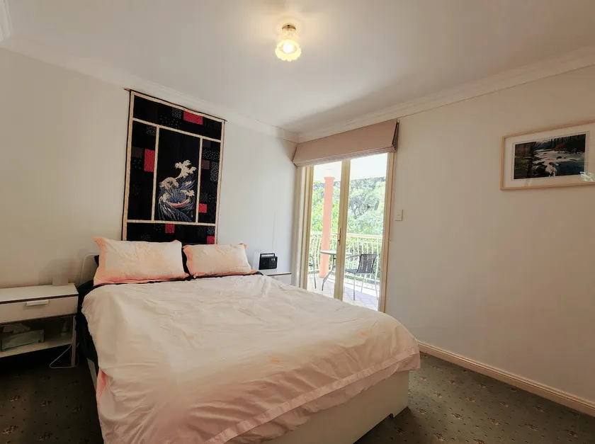 Upstairs Unit in Serene Leura - Image 1