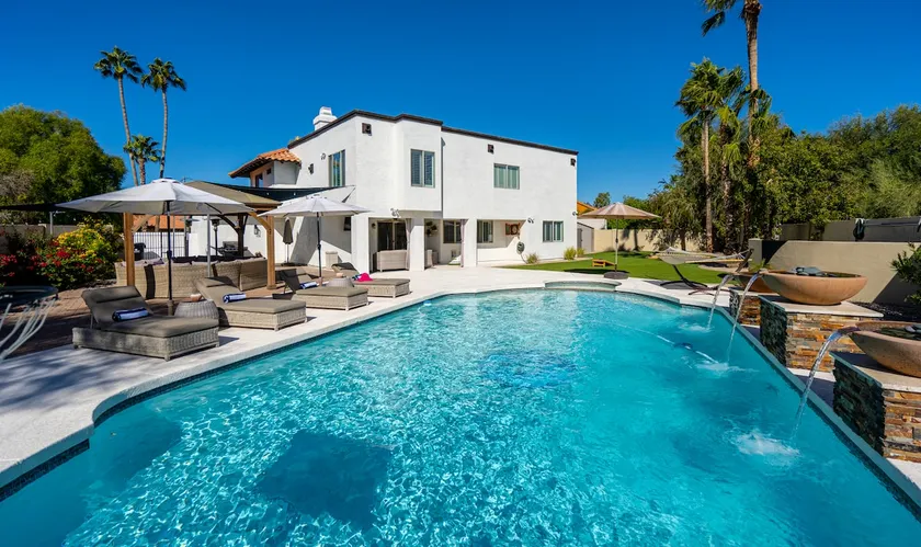 Elegant Vacation Dream Home w/Backyard Paradise! - Image 1