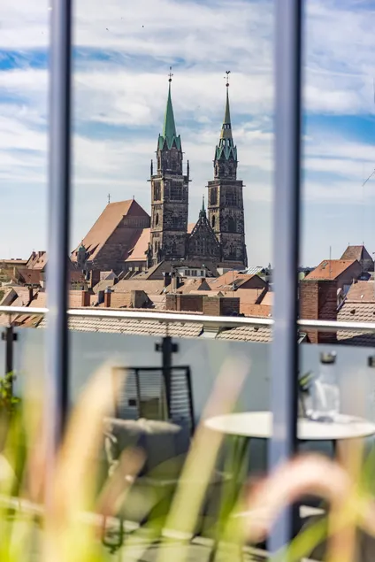 Luxury penthouse above the roofs of Nuremberg - Image 1