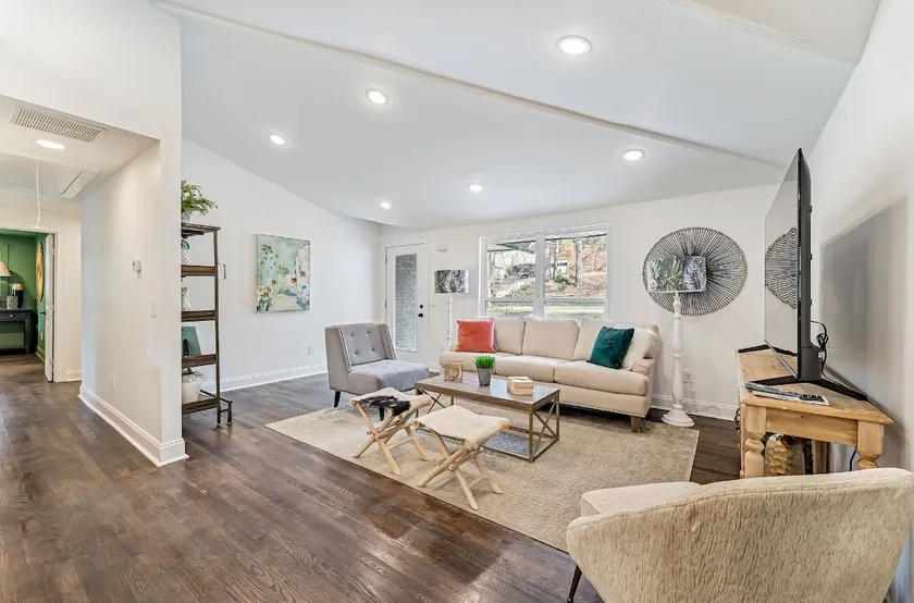 Modern Retreat in Chamblee - Image 1
