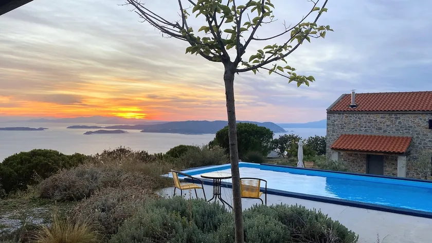 Villa Vouno - luxury and privacy in the Aegean - Image 1