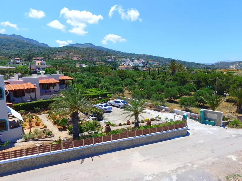 Villa Katerina Holiday Apartments - Image 1