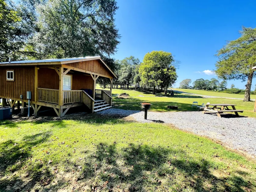 1bd/1ba Cabin+Loft. Come Explore Turtle Creek - Image 1