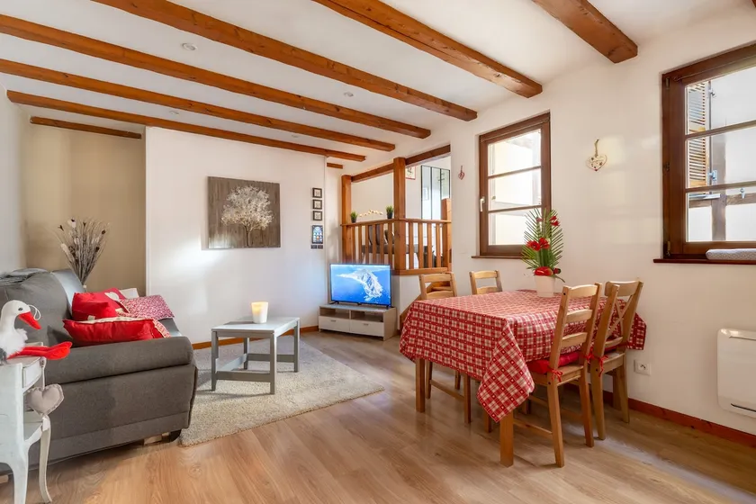 Travel Homes - Tanneur 7, just next to Little Venice - Image 1