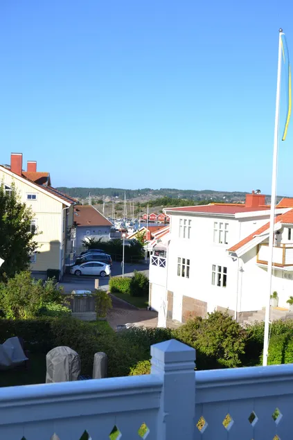 Apartment with partial sea view. - Image 1