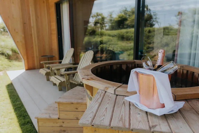 Deluxe Detached Cabin at Newton Hall - Image 1