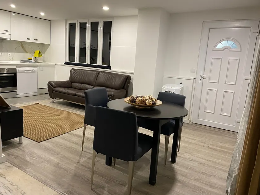 Open Home - Lisbon/Almada - Image 1