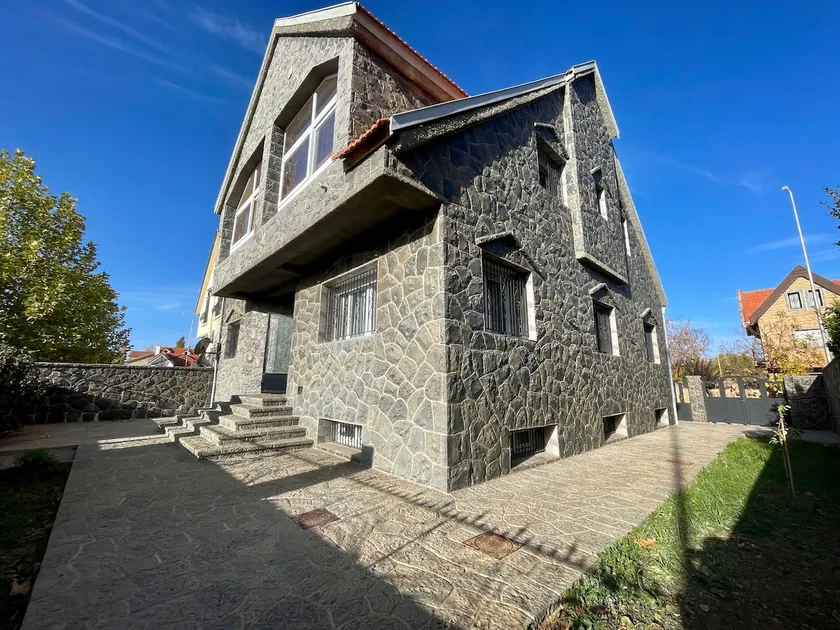 Magnifique villa - 5 chambres - Ifrane - Image 1
