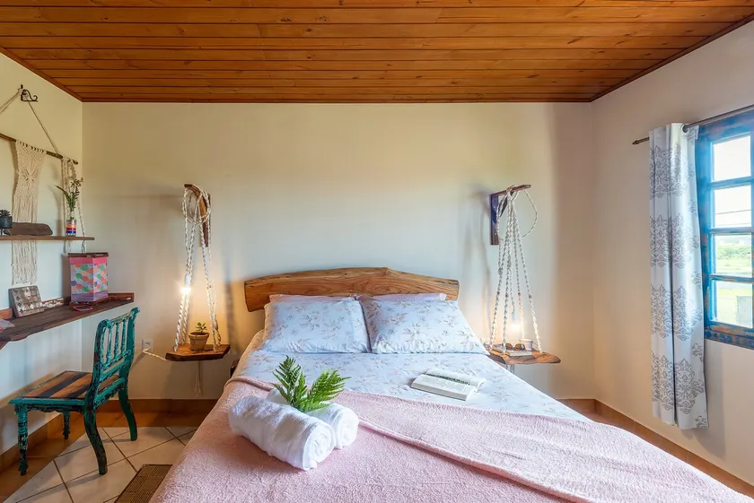 Charming Suite with Balcony – 600 m to the Beach + 600 Mbps Wi-Fi - Image 1