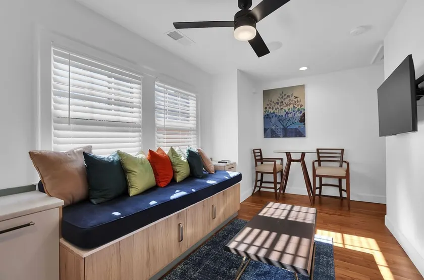 West End Getaway (1 BR) - Image 1