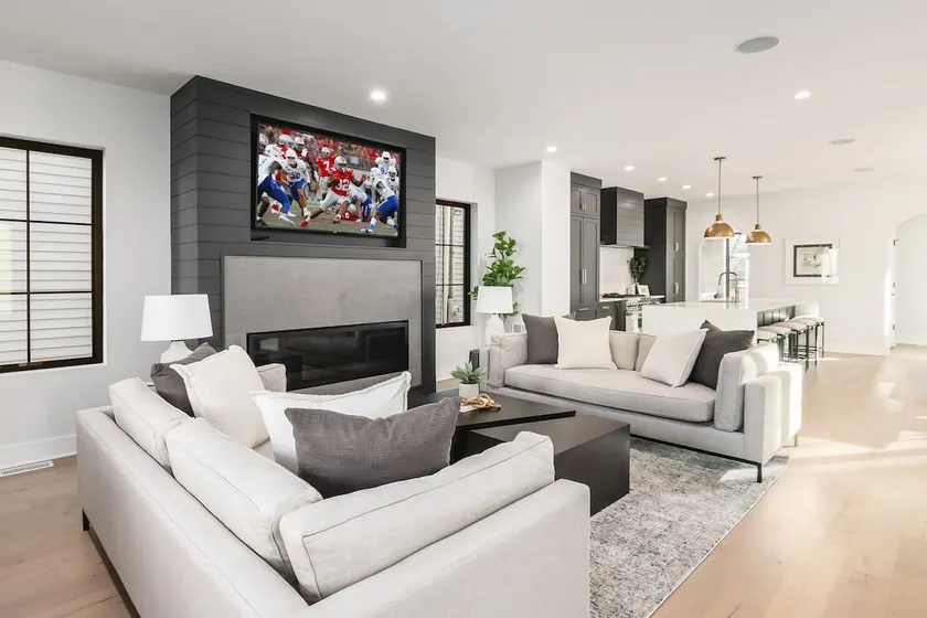 Luxury 4-Bedroom New-Build Short North Home wPatio - Image 1