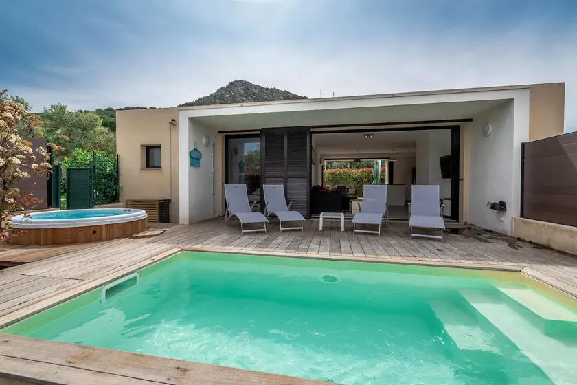 Villa ideal for family and friends - Private pool and spa - 5min beach - Image 1