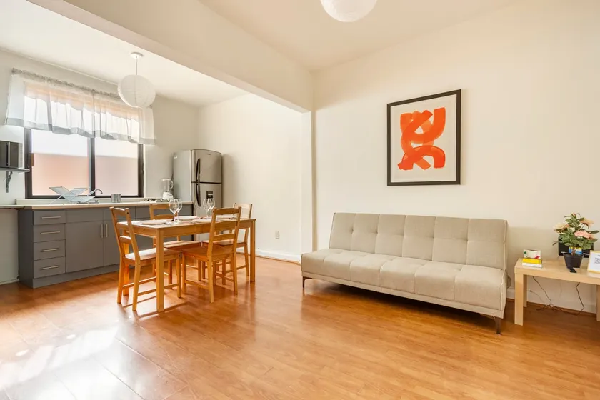 Cozy Flat in Coyoacan center (2BR & Kitchen) - Image 1