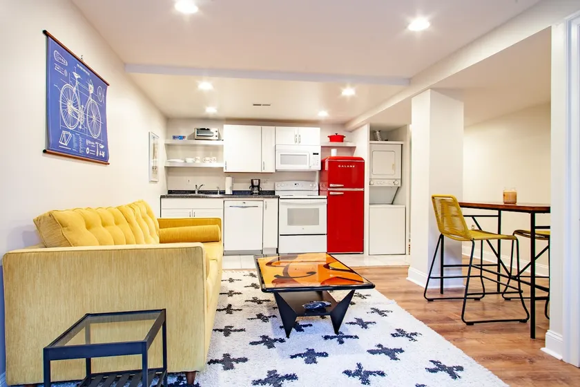 Stay Cozy in CoHi DC - Image 1