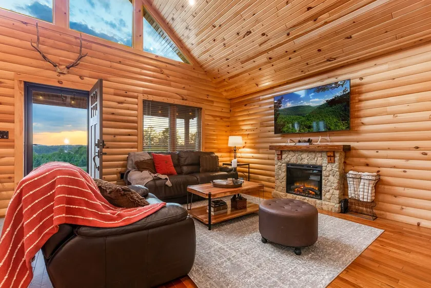 Summer Stay~Hot Tub, Fire Pit, Game Room, Hammocks - Image 1