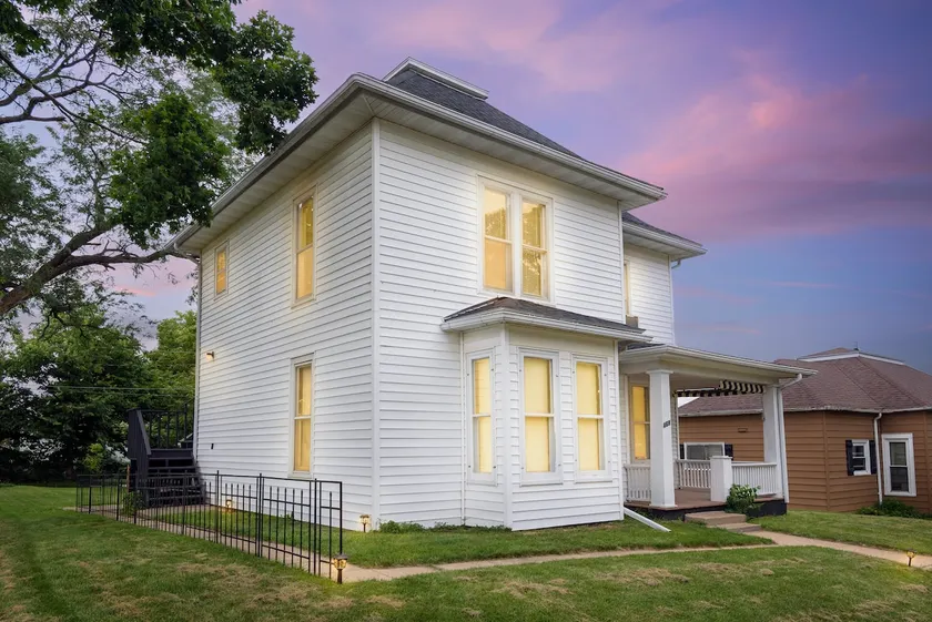 The Irish Hill - Uptown Marion - Image 1