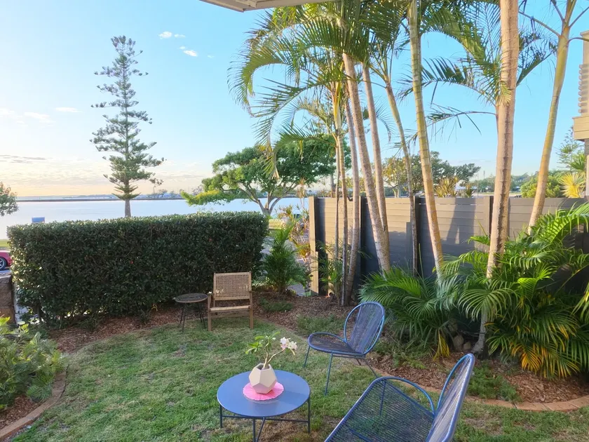 Oasis on the Esplanade - Image 1