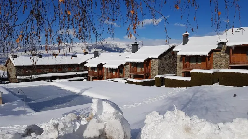 Unique home in Nahuja, Cerdanya - Image 1