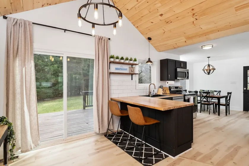 TOP 1% -No Fees!-Pet Friendly-Well Equipped Cabin! - Image 1