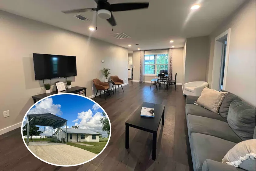 Cozy Seadrift Home w/ boat parking & fenced yard - Image 1