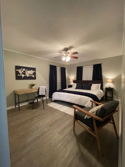 Spacious 2BR-King/Queen Suites - Image 1