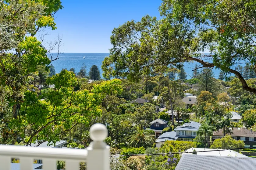 Stylish ocean view cottage, couple’s retreat - Image 1