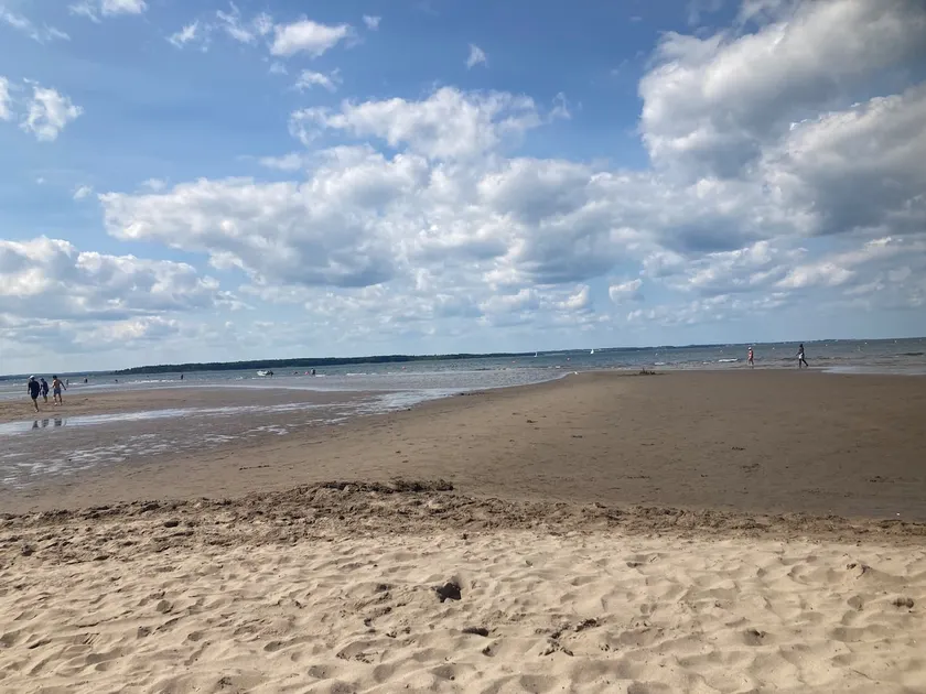 Summer at the beach! Cottage with Hot-tub - Image 1