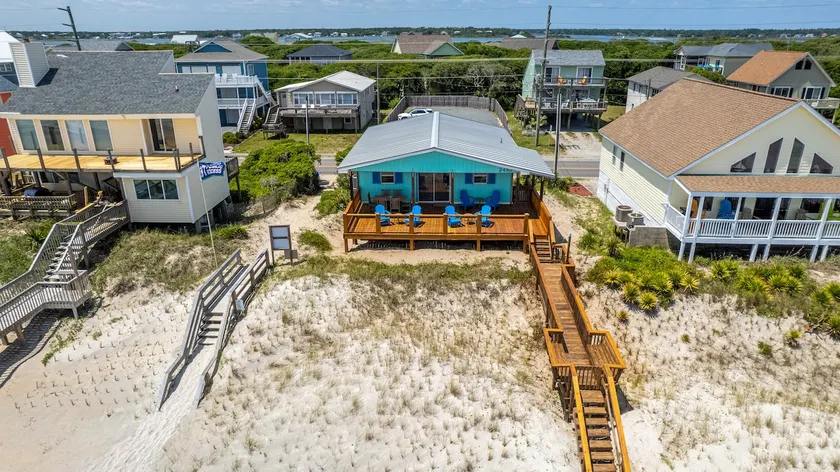 The Salty Snail - Oceanfront Cottage - Image 1
