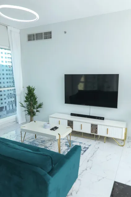 New Sunny spacious 2BR  beach viewApt - Image 1