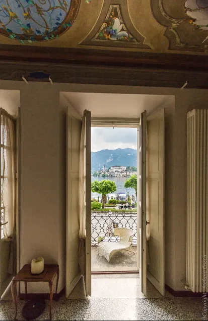 Honeymoon: lakefront apartment with sunny balcony - Image 1